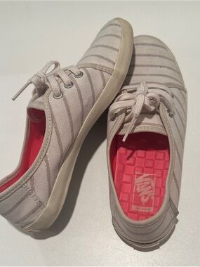 Vans Lo Pro Chauffette Canvas Sneakers in Cream with Pink Ultra Cushion
